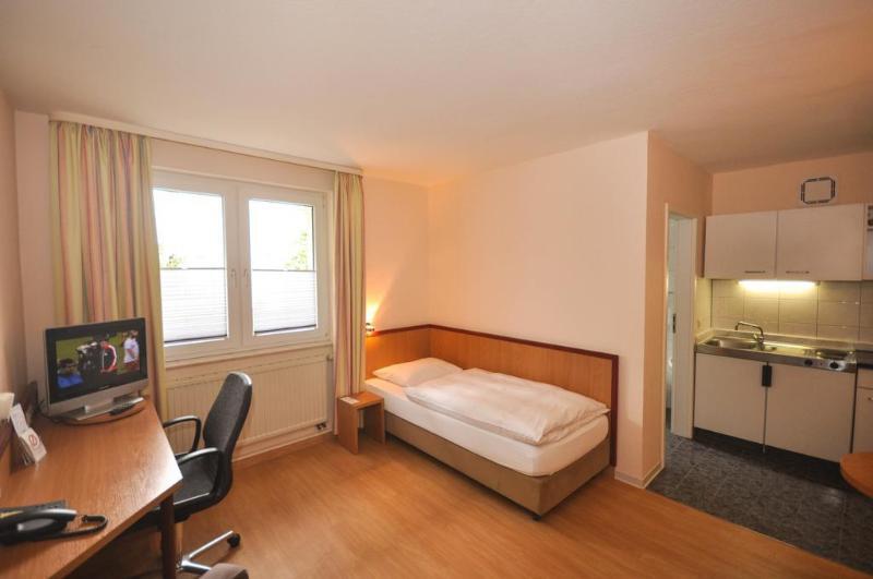 Hotel Am Hillegosser Hof Bielefeld Exterior photo